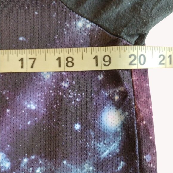 On The Byas Top Medium Space Asteroid Cosmic - Picture 5 of 10